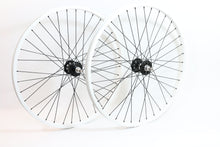 Load image into Gallery viewer, Wheelset - Technique Hub & Sun Rim (26") Colored Spokes